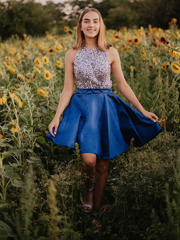 Vestidos de fiesta cortos/mini de satén con escote halter, sin mangas y corte princesa