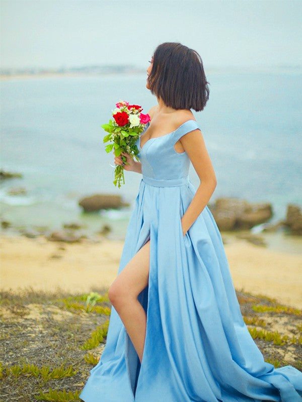 Vestidos sin mangas de satén con hombros descubiertos, volantes y cola larga, corte princesa/A