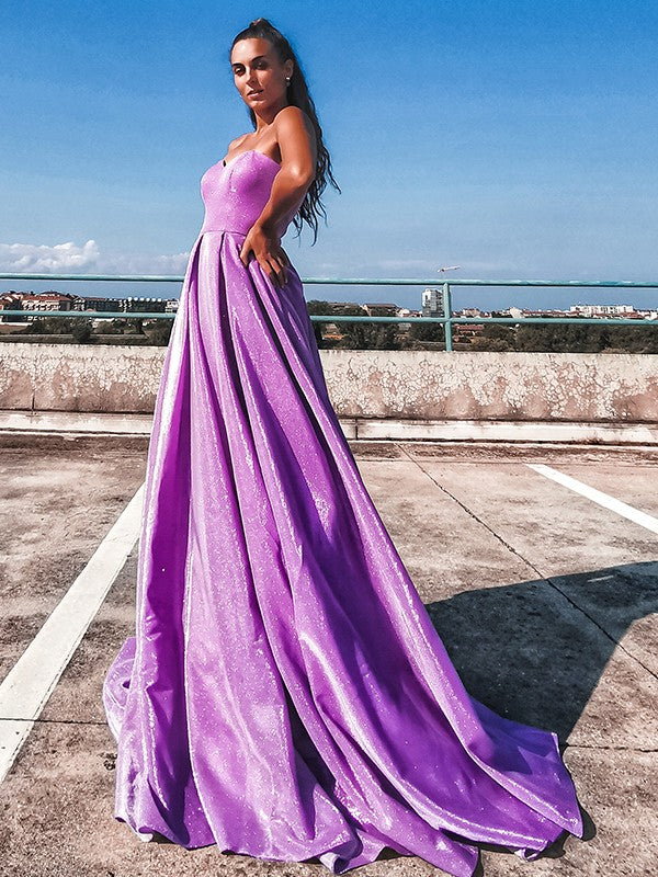 Abiti a trapezio/principessa con paillettes, volant, scollo a cuore, senza maniche, strascico a ruota