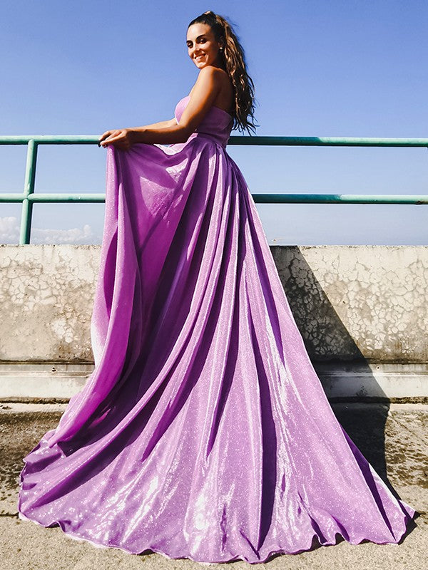 Vestidos de corte A/princesa con lentejuelas, volantes, escote corazón, sin mangas y cola larga