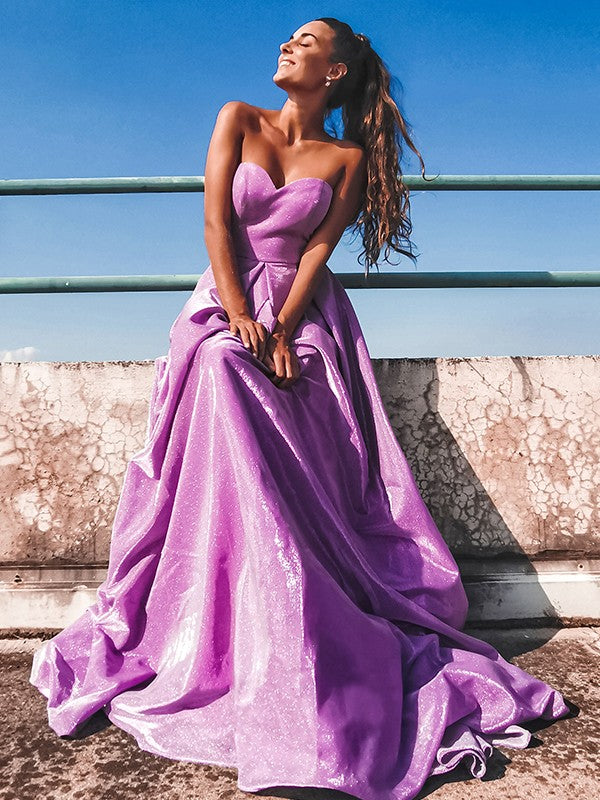 Vestidos de corte A/princesa con lentejuelas, volantes, escote corazón, sin mangas y cola larga