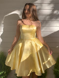 Vestidos de fiesta cortos/mini sin mangas, de satén, con volantes y corte A/princesa. Vestidos de fiesta cortos/mini sin mangas, de satén, con volantes y corte A/princesa.