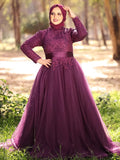 Vestido musulmán de cuello alto, apliques de tul, mangas largas y cola larga