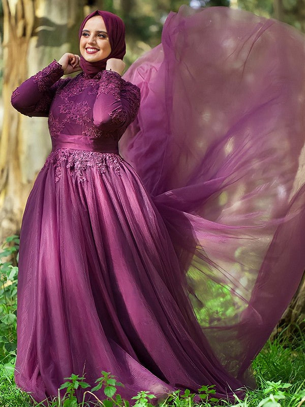Vestido musulmán de cuello alto, apliques de tul, mangas largas y cola larga