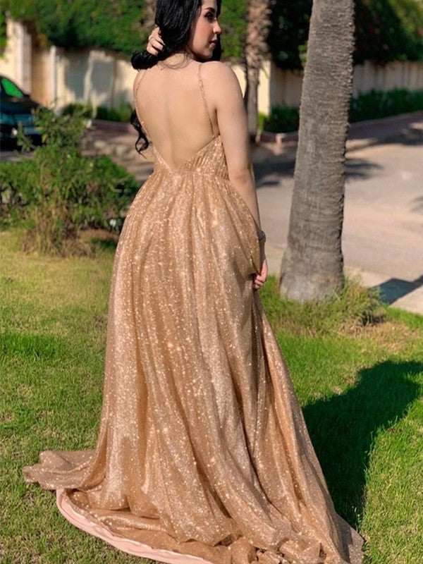 Vestidos de corte A/princesa con tul, lentejuelas, tirantes finos, sin mangas y cola larga