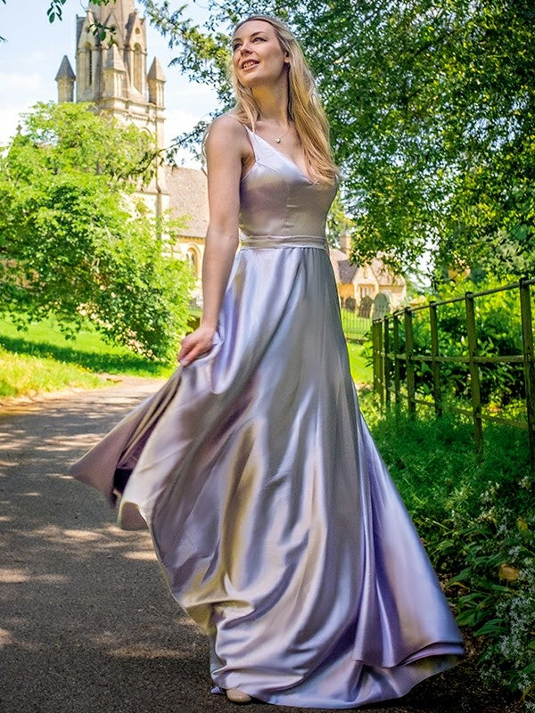 Abiti lunghi fino a terra, senza maniche, scollo a V, volant in raso intrecciato, stile A/Principessa