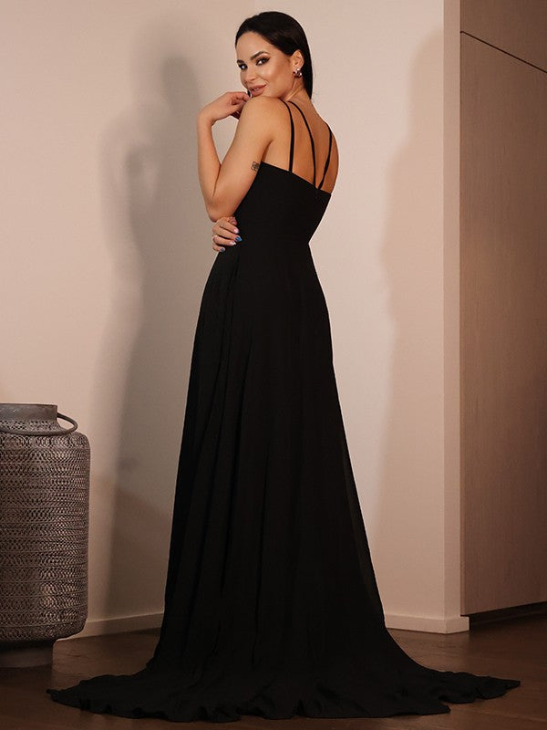 Abiti a trapezio/principessa in chiffon con volant, scollo a cuore, maniche lunghe, strascico a ruota