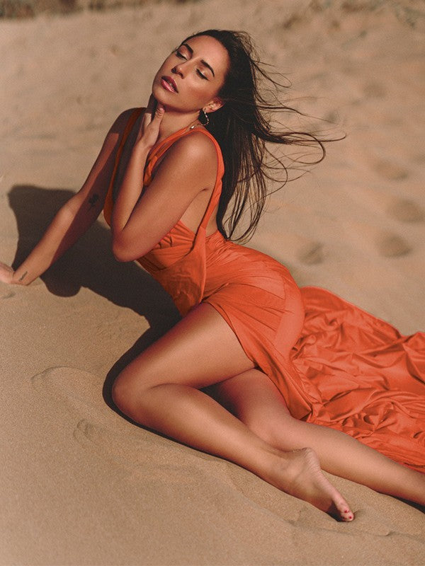 Abiti a tubino/colonna in jersey con scollo a V, senza maniche, con strascico a ruota