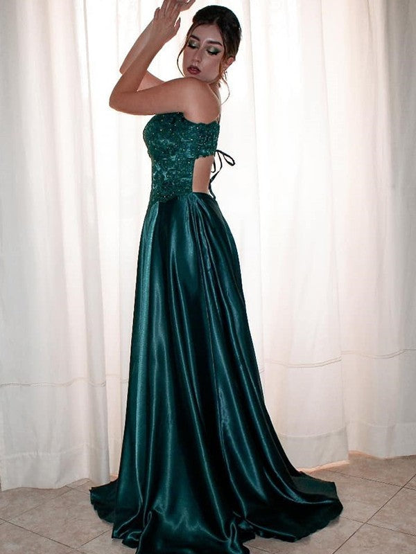 Emerald Satin A-Line Floor-Length Evening Dress with Embellished Lace Bodice and V-Neck
