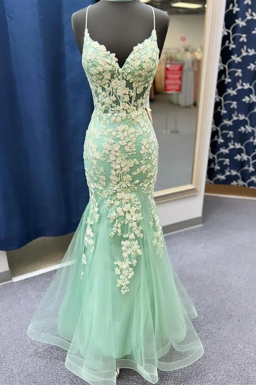 Mint Green Lace & Tulle Mermaid Sweetheart Lace-Up Floor-Length Dress - Jimiss