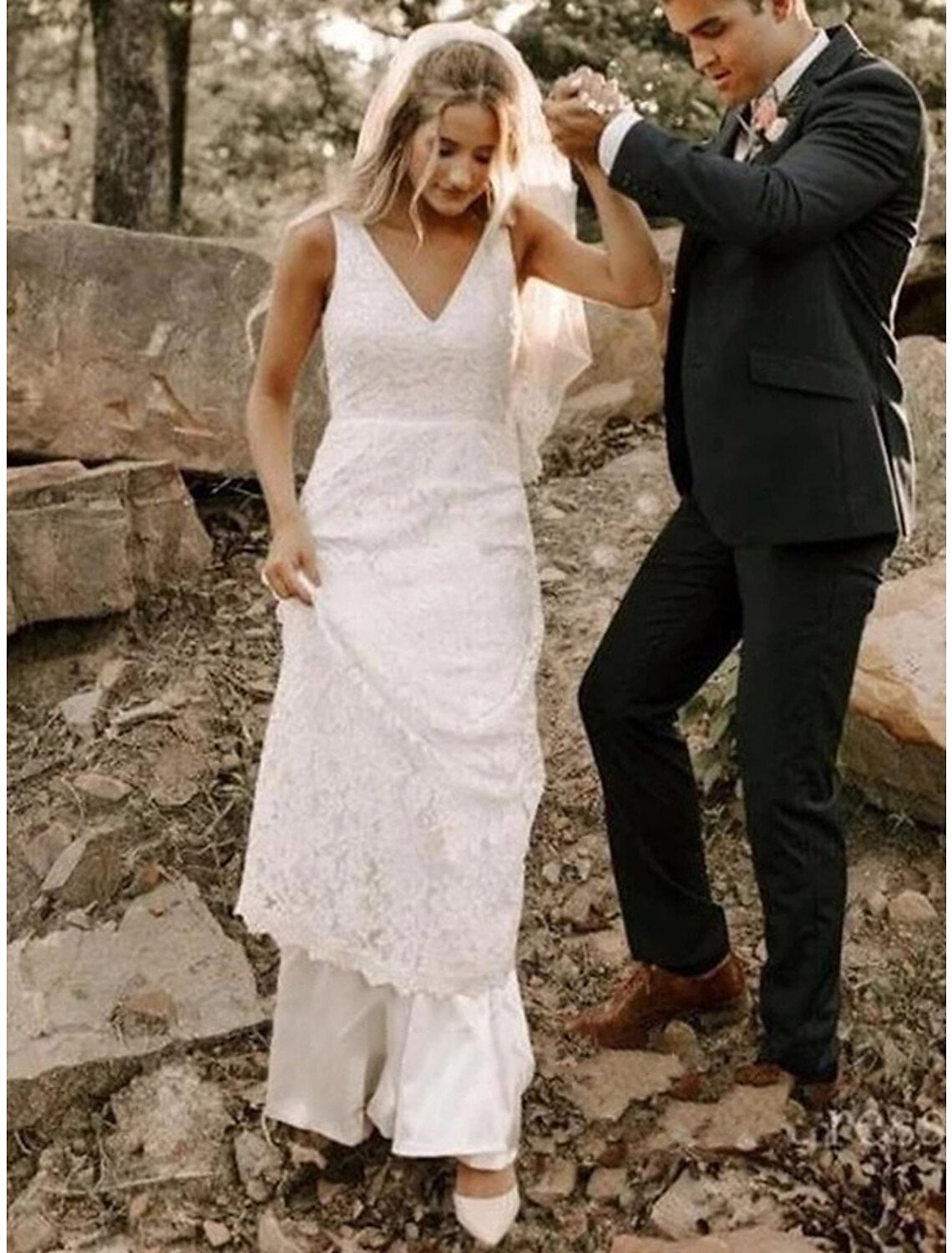 Vestidos de novia formales de recepción, corte sirena/trompeta, escote en V, sin mangas, cola de corte, vestidos de novia de encaje con bordado