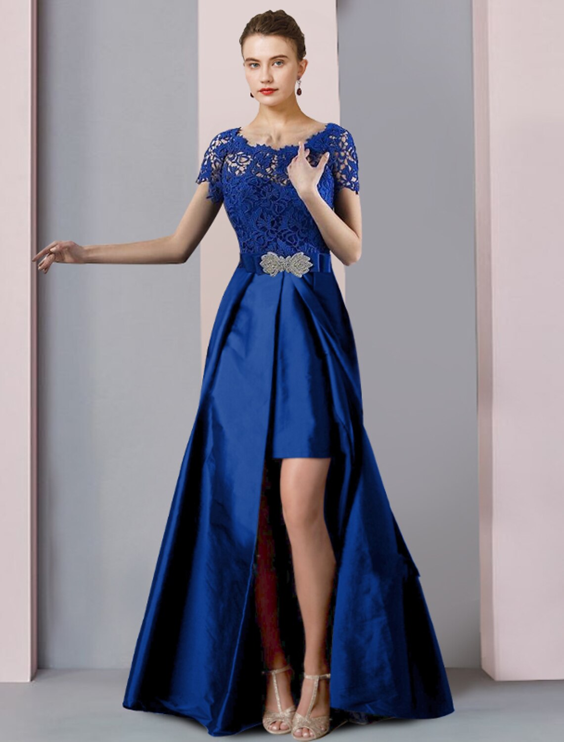 Vestido de madre de la novia de dos piezas, estilo tubo/columna, formal, para iglesia, elegante, desmontable, escote redondo, largo hasta la rodilla, encaje, tafetán, manga corta con lazo(s), broche de cristal