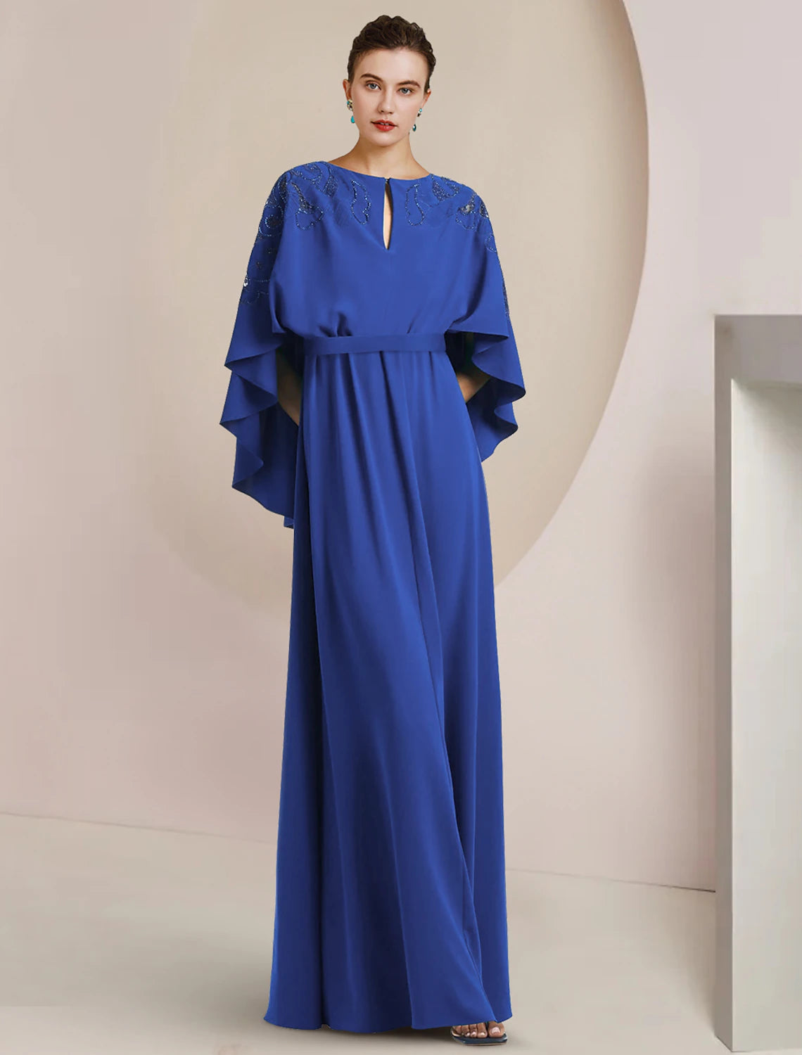 Abito da cerimonia per la madre della sposa, a trapezio, elegante, in chiffon, senza maniche, con scollo a V e perline.