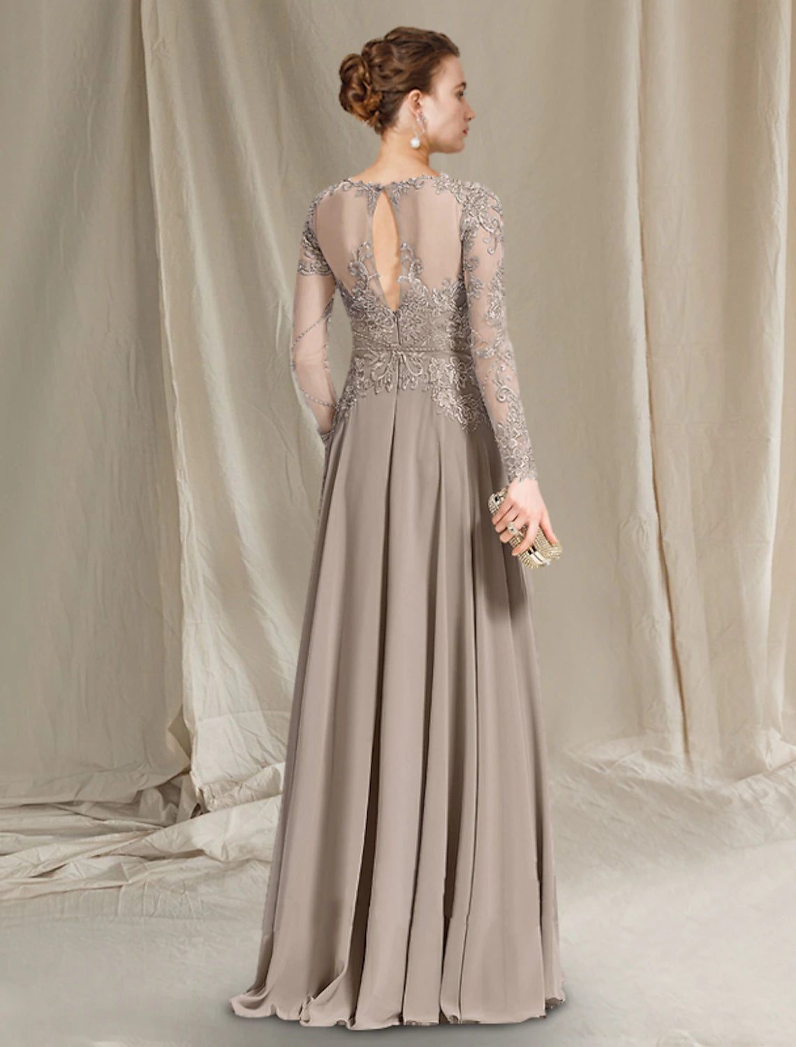 Abito da madre della sposa a trapezio, elegante e lussuoso, con scollo gioiello, lunghezza pavimento, in chiffon, pizzo, maniche lunghe con applicazioni a pieghe