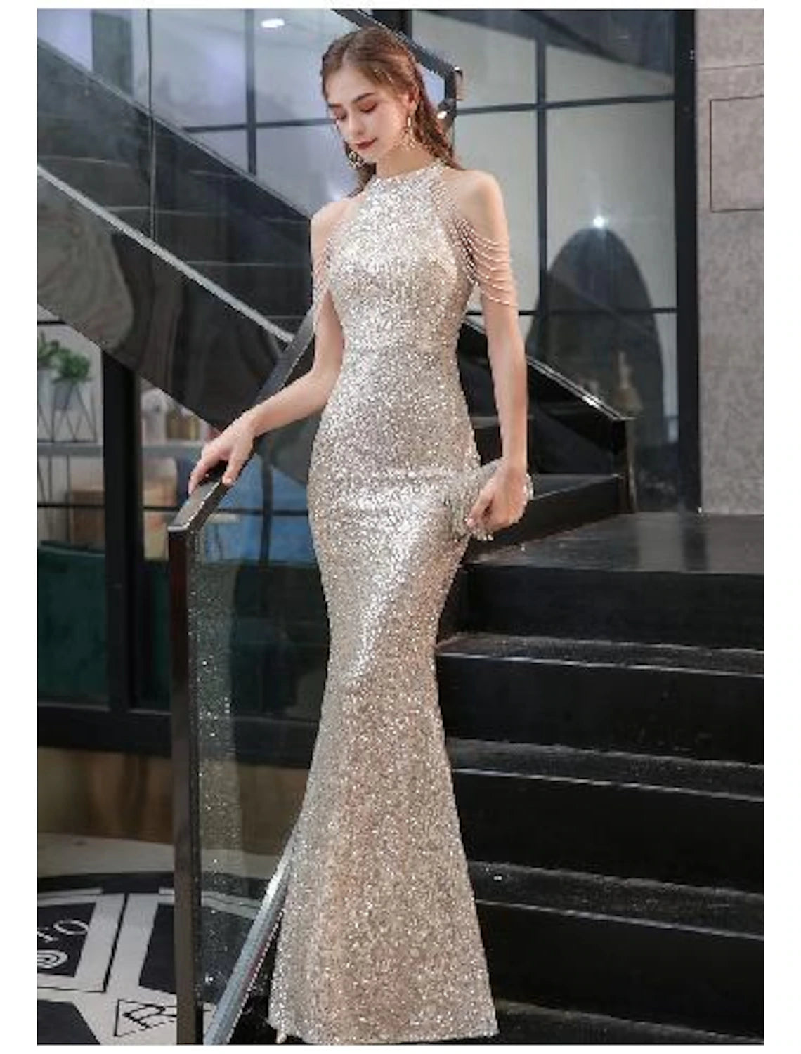 Mermaid Party Dress Sparkle Prom Dress Bodycon Engagement Formal Evening Dress Halter Neck Sleeveless Floor Length Sequined with Beads Tassel