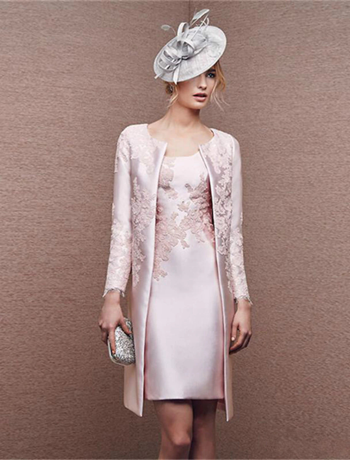 Two Piece Sheath / Column Mother of the Bride Dress Fall Wedding Guest Dresses Church Plus Size Elegant Scoop Neck Knee Length Satin Lace Sleeveless Wrap Included Jacket Dresses with Appliques