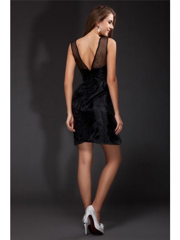 Vestidos de cóctel cortos de organza sin mangas con volantes redondos y corte A/princesa