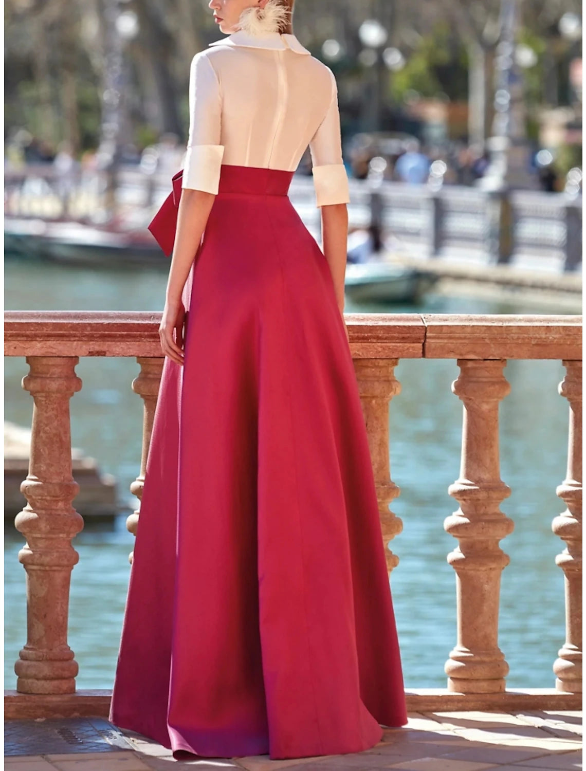 Vestido de noche elegante de corte A, largo formal hasta el suelo, media manga, escote en V, satén con lazo(s) y pliegues.