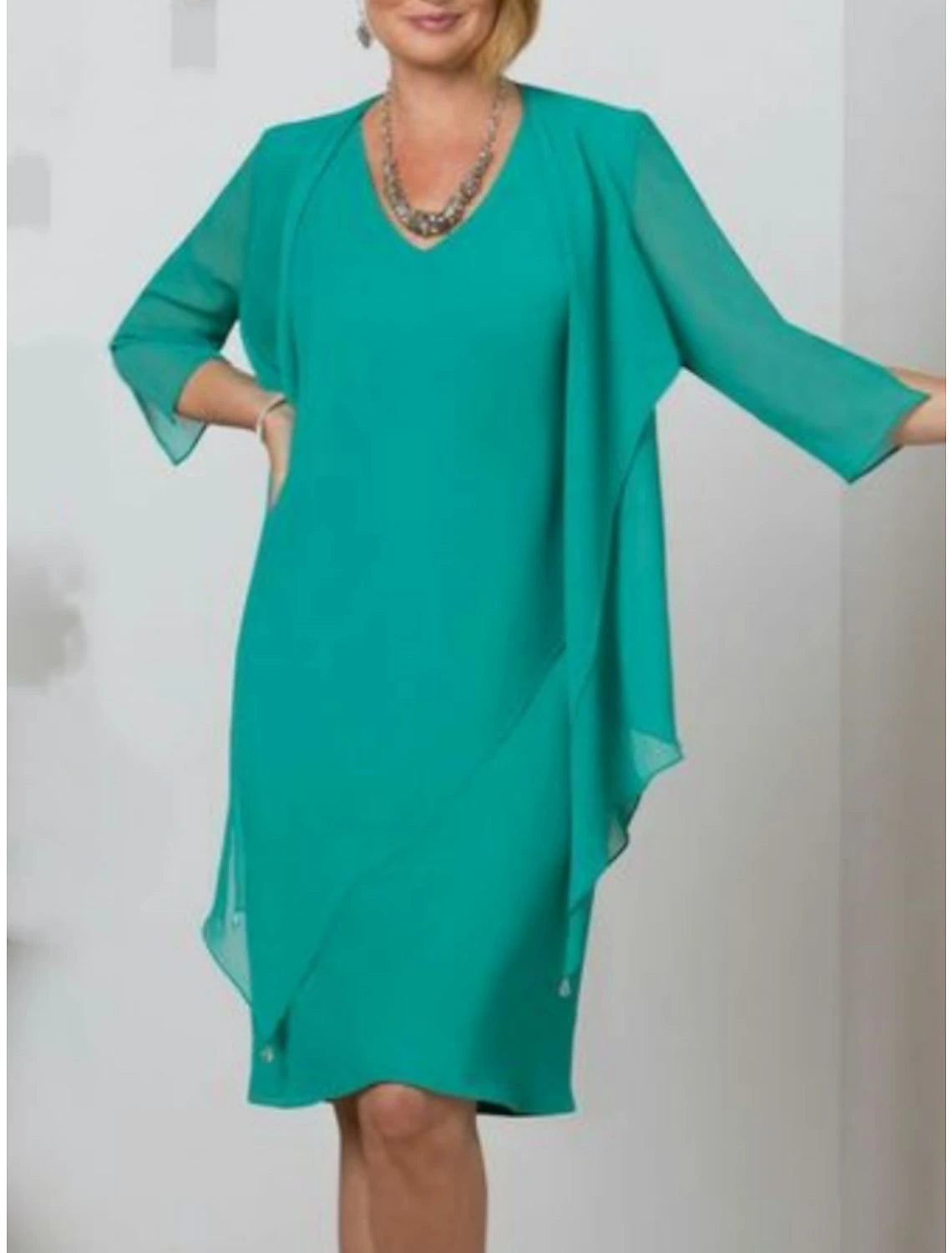 Abito da cerimonia per la madre della sposa in due pezzi, elegante, semplice, con scollo a V, lunghezza al ginocchio, in chiffon, manica a 3/4, tinta unita