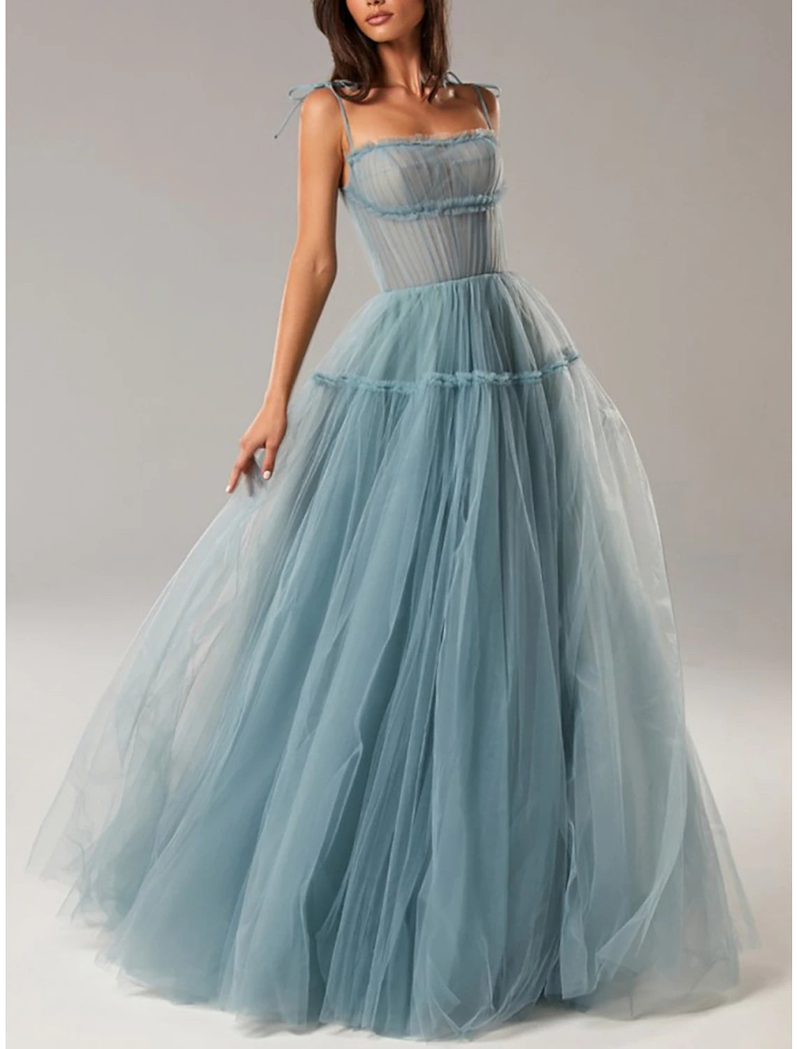 Vestido de noche elegante de corte A, formal, largo hasta el suelo, sin mangas, tirantes finos, tul con lazo(s) y pliegues.