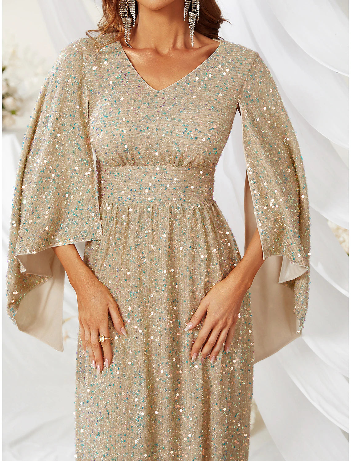 Abito da sera a trapezio, elegante, formale, da sposa, con strascico a ruota, manica lunga, scollo a V, mantelle in poliestere con paillettes