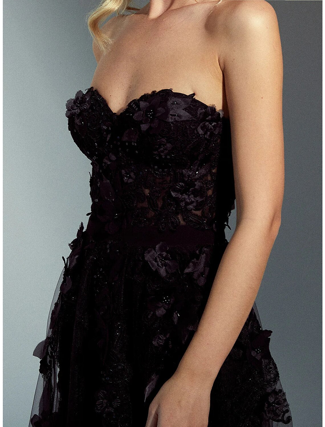 Abito da sera a trapezio, abito floreale, da sposa, ballo di fine anno, strascico, senza maniche, senza spalline, in organza staccabile con applicazioni sulla gonna 2025