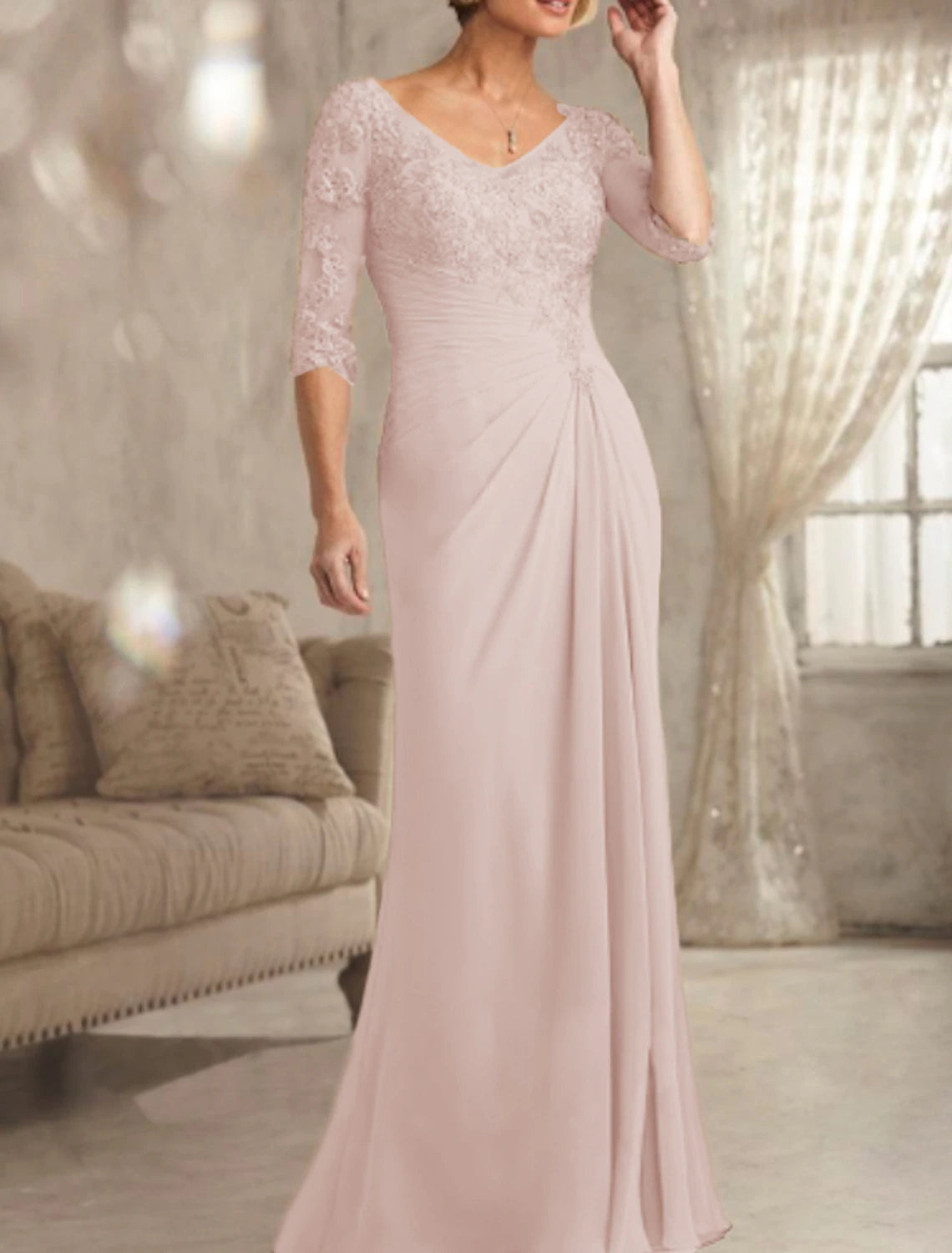 Abito da cerimonia per la madre della sposa, a tubino, con scollo a V, sexy, trasparente, lungo fino al pavimento, in chiffon e pizzo, a mezza manica con pizzo