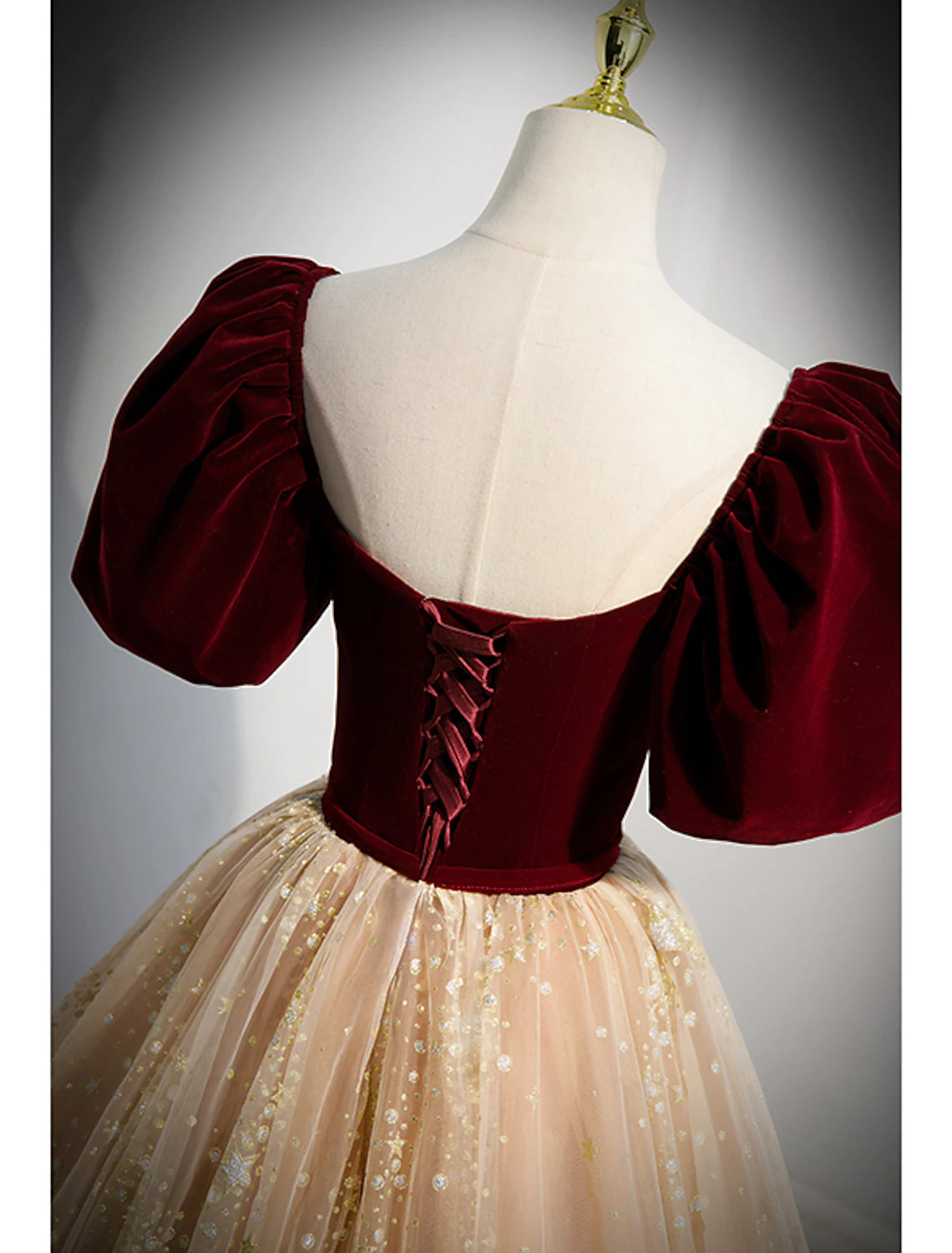 Vestidos de fiesta de corte A, vestido de princesa, vestido de fiesta de compromiso, largo hasta el suelo, manga corta, escote corazón, tul con lazo(s) y lentejuelas
