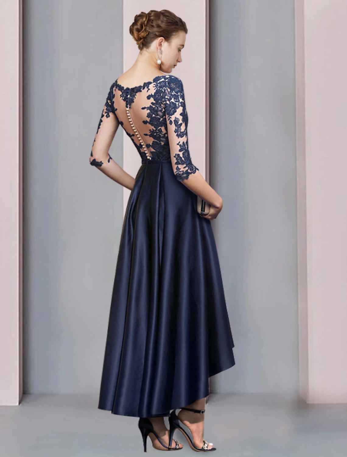 Abito da cerimonia per la madre della sposa, a trapezio, con scollo a V, sexy, vintage, asimmetrico, in raso e pizzo, a mezza manica con pieghe