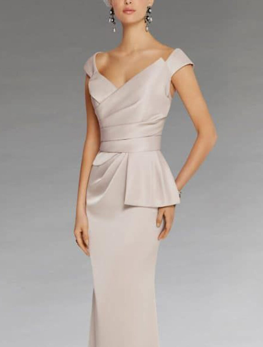 Grey Satin V-Neck Sheath/column Floor-Length Evening Dress