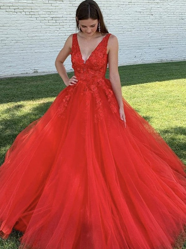 Vestidos de corte A/princesa con apliques de tul, escote en V, sin mangas y cola larga