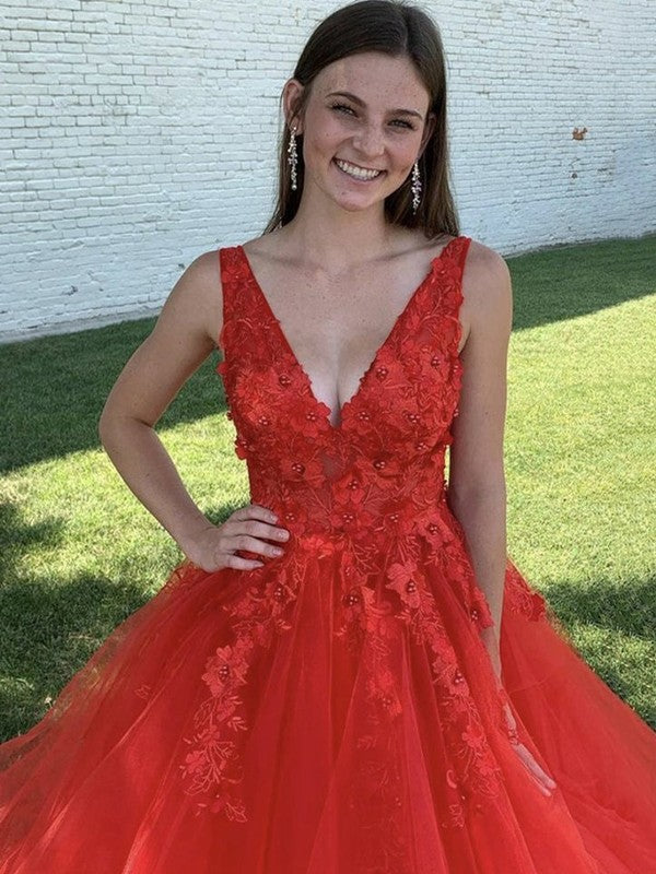 Vestidos de corte A/princesa con apliques de tul, escote en V, sin mangas y cola larga