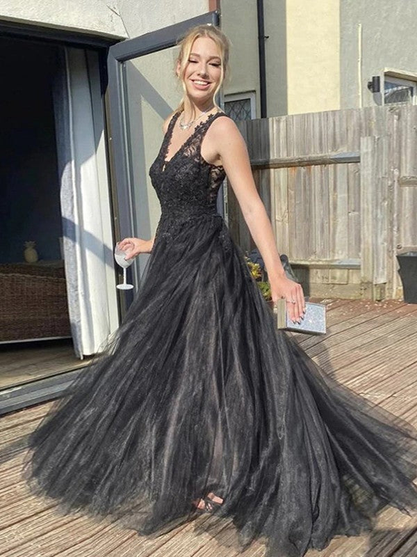 Vestidos de corte A/princesa con apliques de tul, escote en V, sin mangas y cola larga