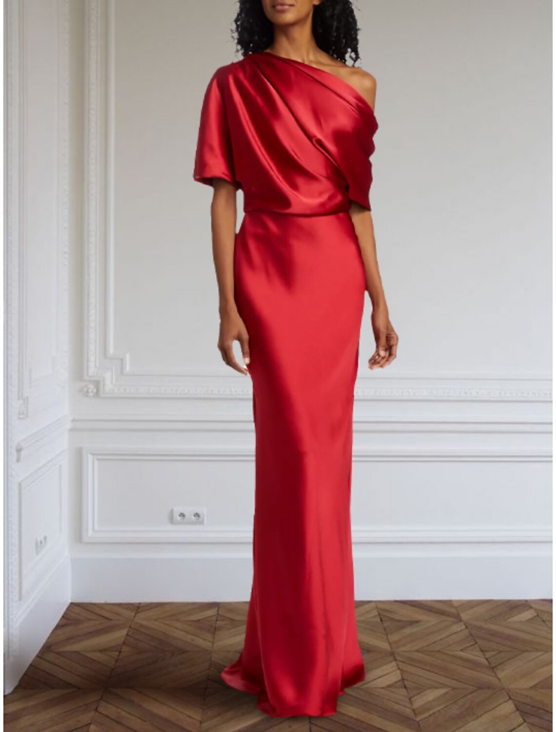 Vestido de noche formal de tubo/columna, elegante, largo hasta el suelo, media manga, hombros descubiertos, satén con pliegues y fruncido.