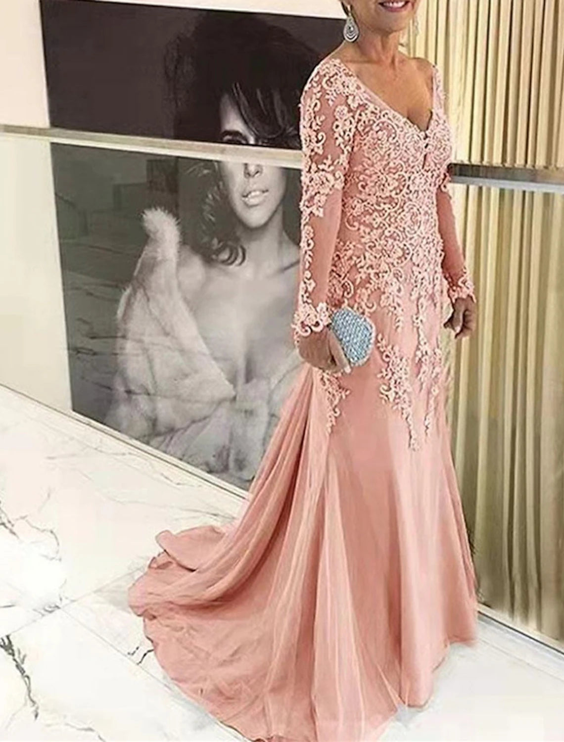 Abiti da sposa eleganti per la madre della sposa, a sirena/tromba, taglie forti, con strascico a ruota, maniche lunghe, scollo a V, pizzo con applicazioni