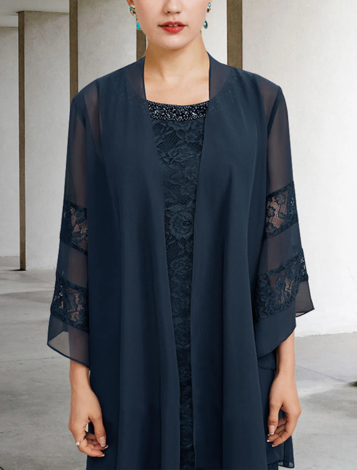 Vestido de dos piezas tipo tubo/columna para madre de la novia, para invitada de boda, talla grande, elegante, cuello joya, largo hasta la rodilla, de gasa, con encaje, sin mangas y apliques de cuentas, para otoño