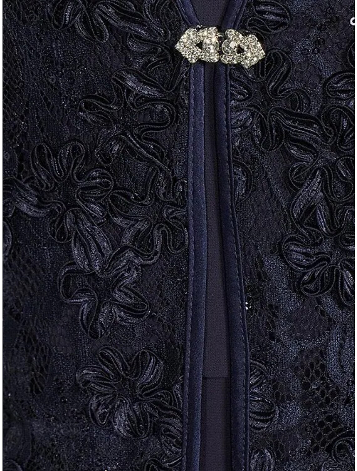 Abito da cerimonia per la madre della sposa, a trapezio, elegante, in chiffon, con scollo a barchetta, lunghezza tè, maniche a 3/4, con pieghe e spilla di cristallo