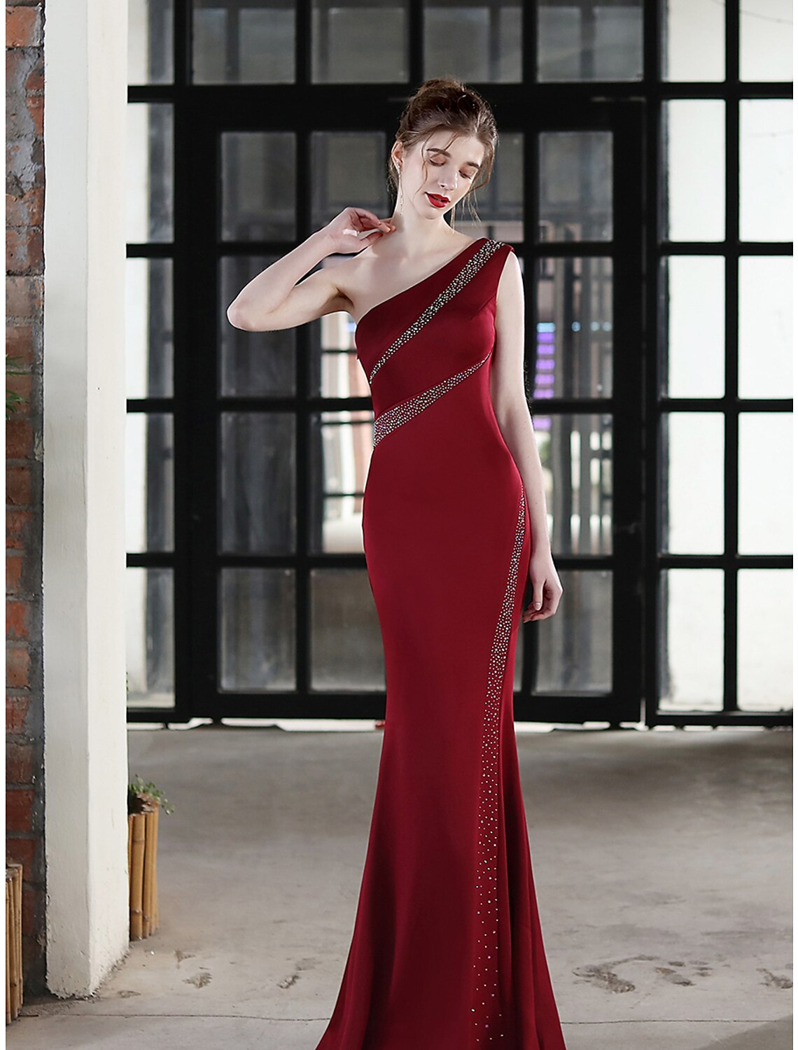 Black One Shoulder Mermaid Floor-Length Evening Dress with Rhinestone Embellishments