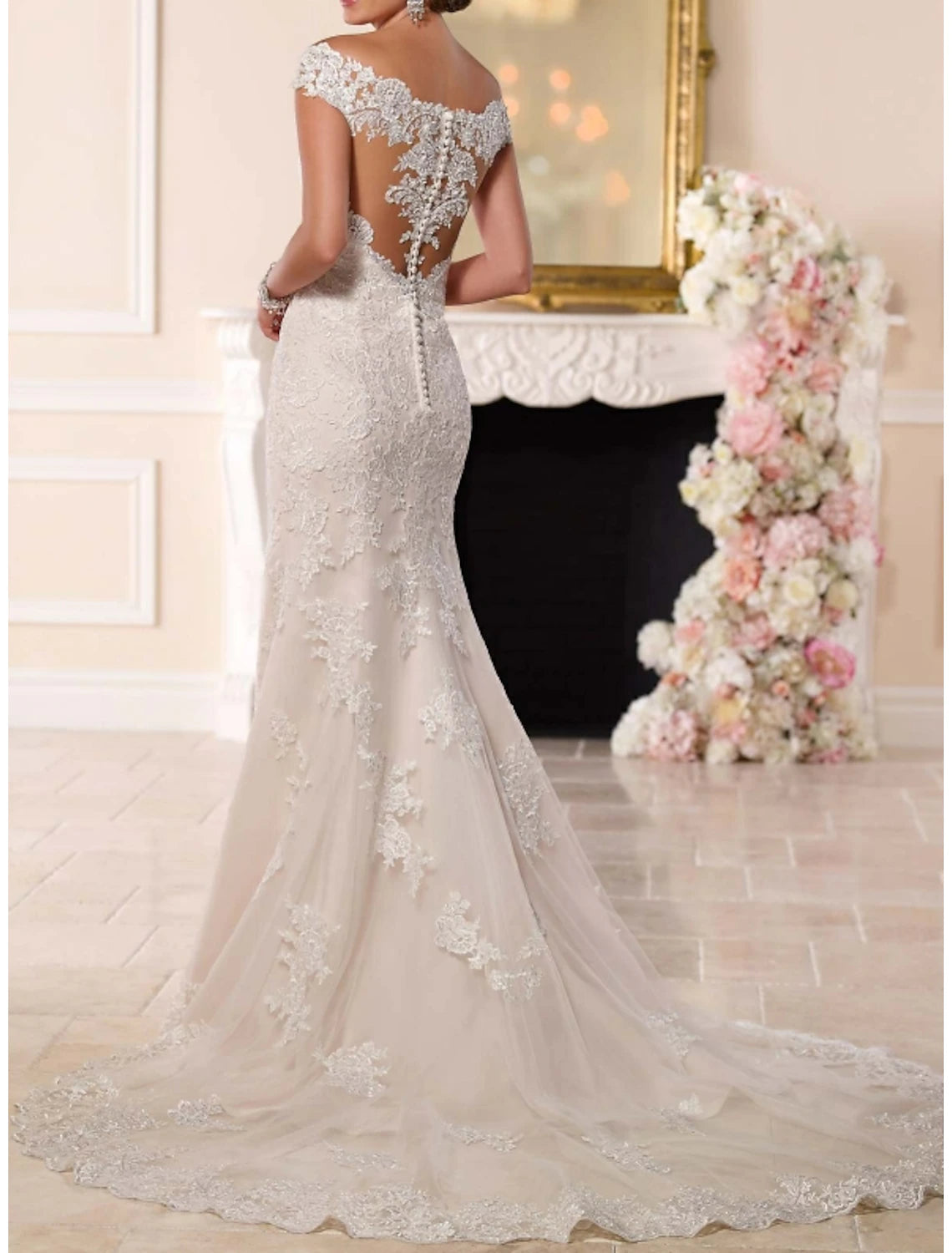 Ivory Lace Mermaid Sweetheart Wedding Dress with Train