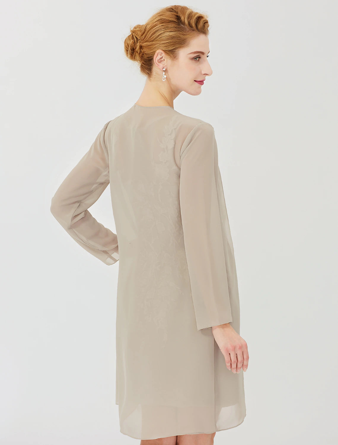 Vestido de madre de la novia con corte tubo/columna, formal, clásico y atemporal, elegante y lujoso, convertible, cuello ilusión, largo hasta la rodilla, gasa, encaje completo, manga larga con apliques