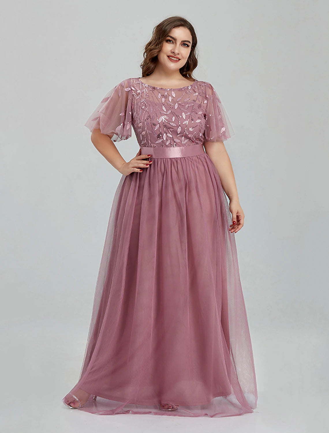 Abiti da ballo a trapezio, abiti floreali, abiti da festa, abiti da Quinceanera, lunghi fino al pavimento, maniche corte, scollo gioiello, abito da damigella d'onore, tulle con ricami