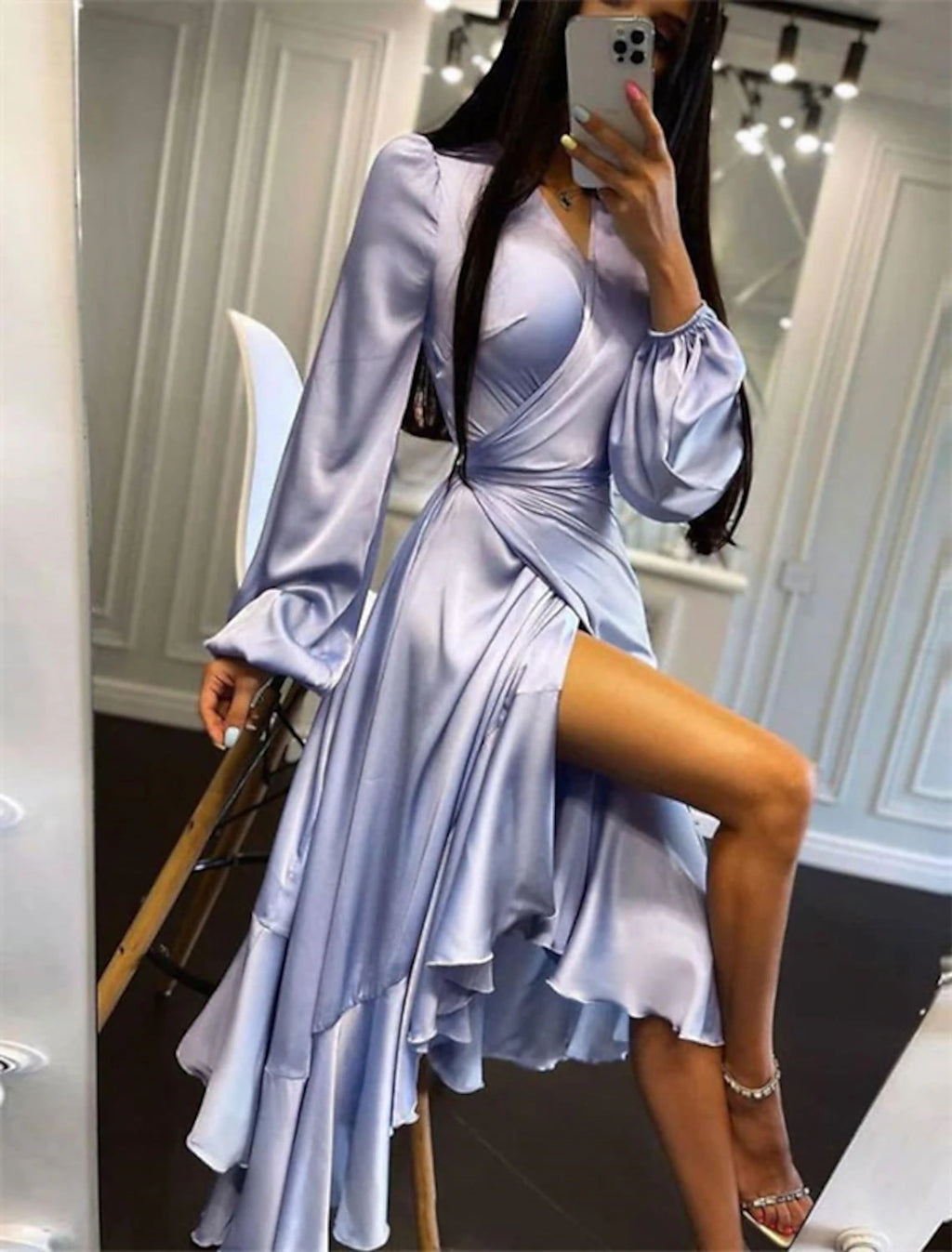 Vestidos de novia de corte A, estilo asimétrico, de fiesta, con escote en V, de satén y volantes, de color puro.