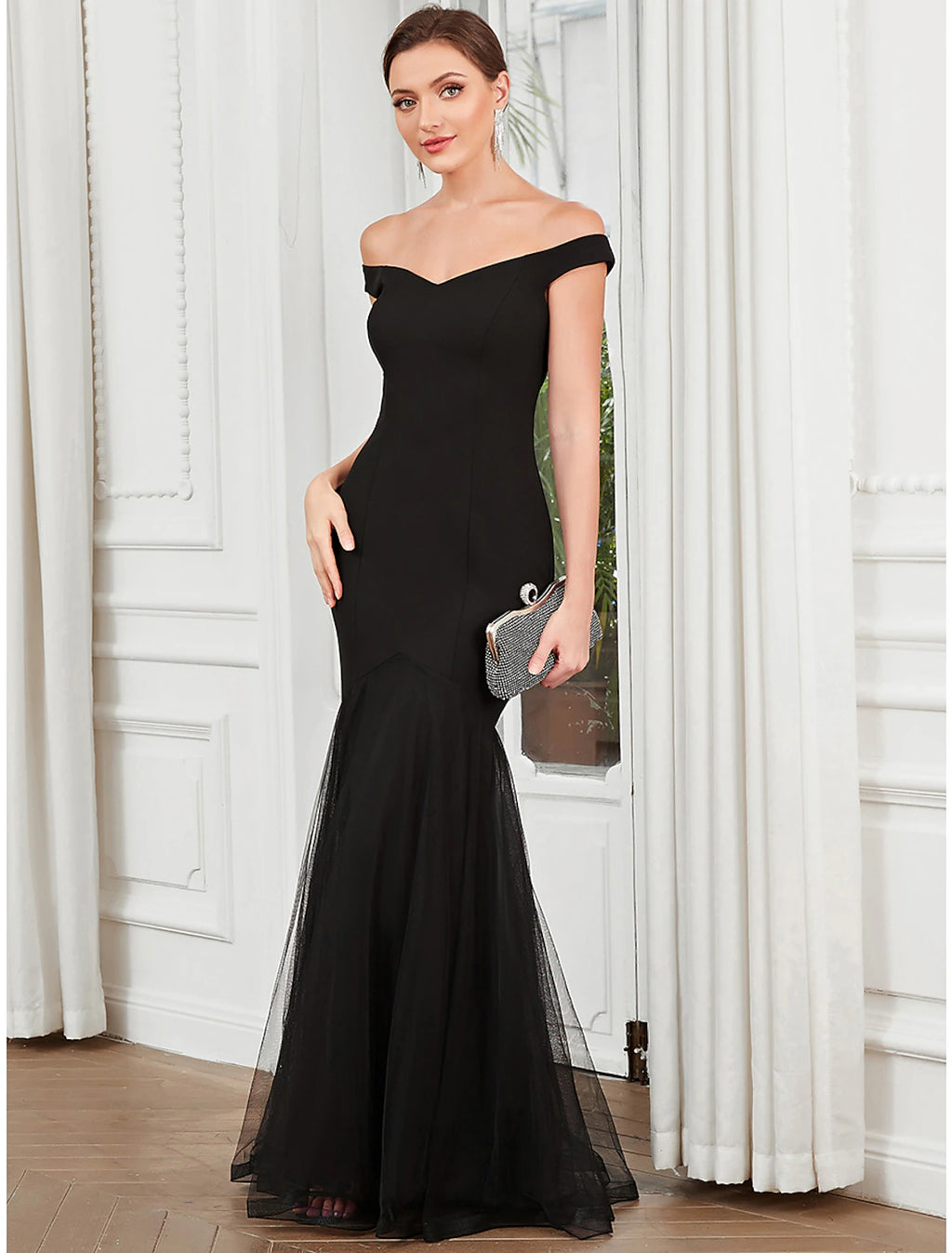 Black Crepe Off-the-Shoulder Sweetheart Mermaid Floor-Length Dress