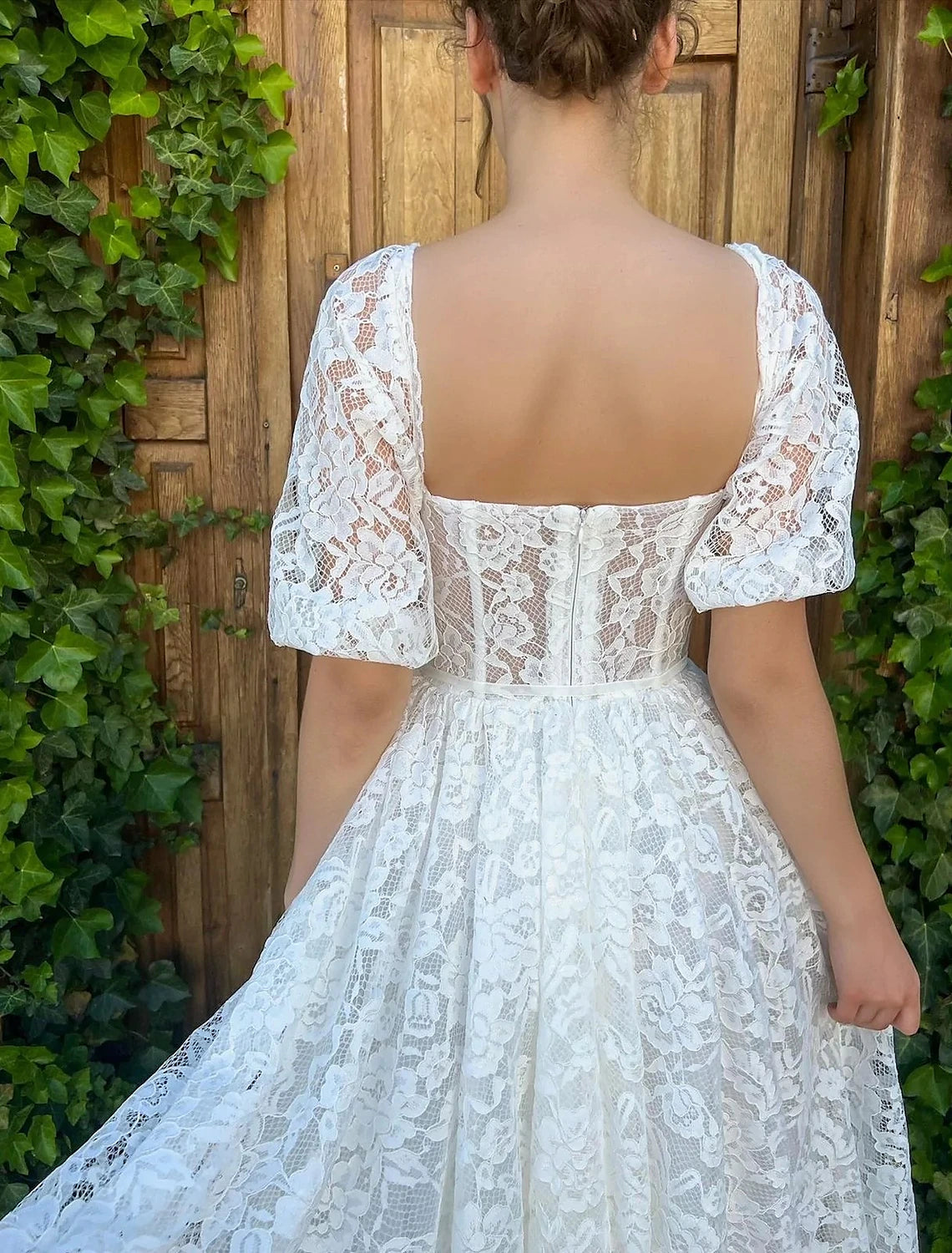 Vestidos de novia blancos de recepción, corte A, escote corazón, media manga, largo hasta la rodilla, de encaje, con apliques, color liso