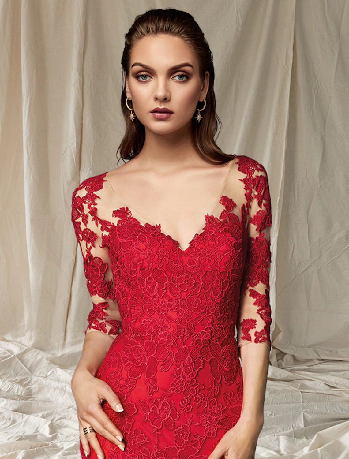 Vestido de sirena/trompeta para madre de la novia, lujoso y elegante, escote en V, cola larga/cortada, encaje, tul, media manga con pliegues y apliques