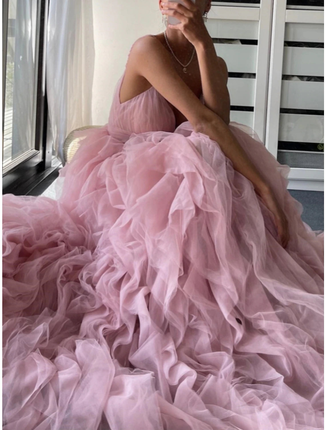 Abiti da ballo a trapezio, eleganti, formali, lunghi fino al pavimento, senza maniche, con spalline sottili, in tulle con pieghe e volant, 2025