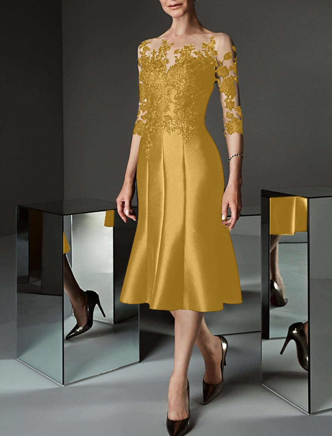 Vestido de sirena/trompeta para madre de la novia, para invitada de boda, transparente, cuello barco, largo hasta la rodilla, encaje de satén, manga 3/4 con botones y apliques