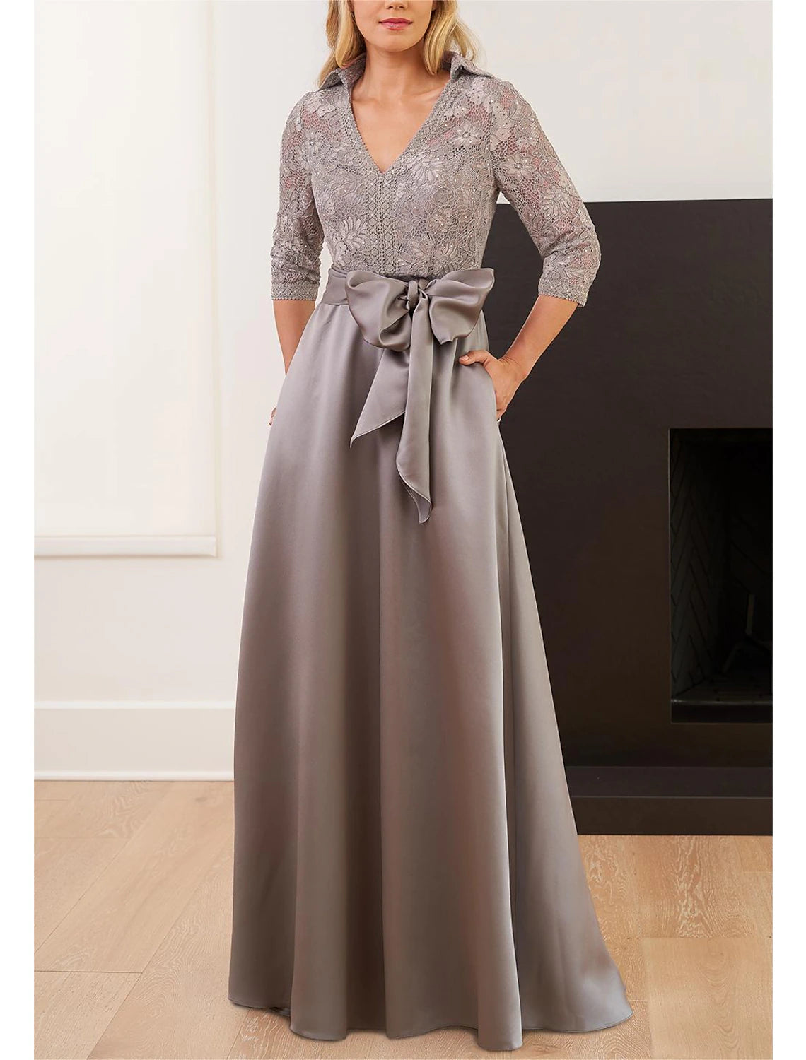 Abito da cerimonia per la madre della sposa, elegante, a trapezio, con colletto a camicia, lunghezza al pavimento, in pizzo, paillettes, raso italiano, manica a 3/4, con fascia/fiocco/i in nastro e paillettes