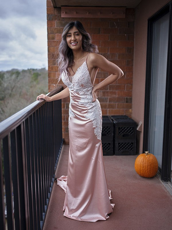 Trumpet/Mermaid Silk like Satin Applique V-neck Sleeveless Sweep/Brush Train Dresses