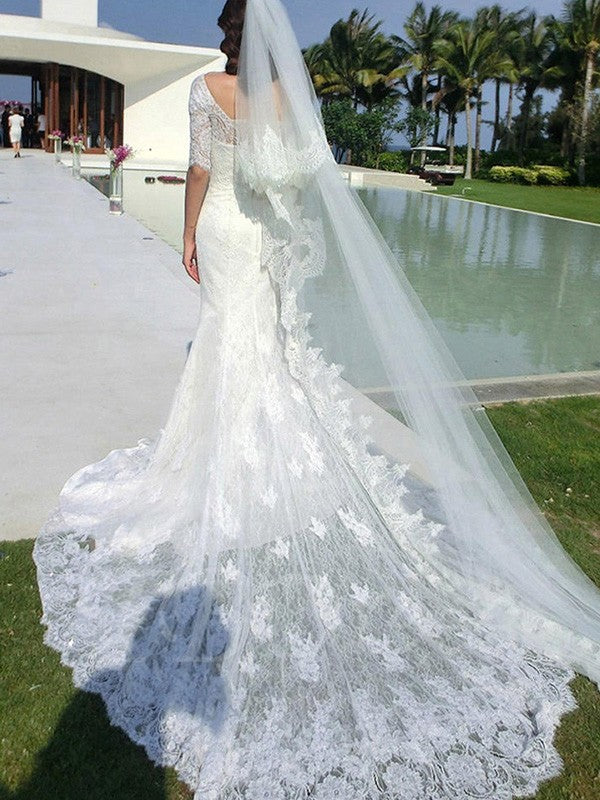 Ivory Lace Mermaid Floor-Length Bridesmaid Dress